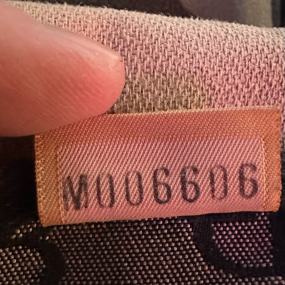 Dooney and Bourke Vintage Signature Monogram Tassel Black Gray Shoulder … - Picture 15 of 16